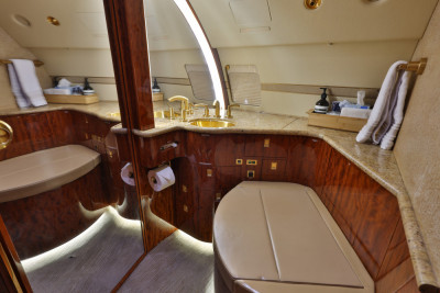 2009 Bombardier Challenger 605: 