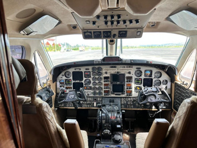 1999 Beechcraft King Air 350: 
