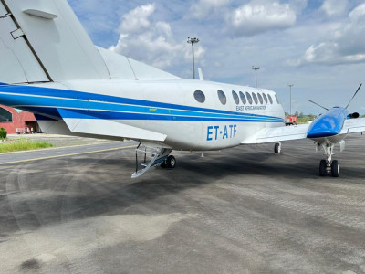 1999 Beechcraft King Air 350: 