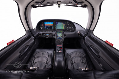 2004 Cirrus SR22 G2: 