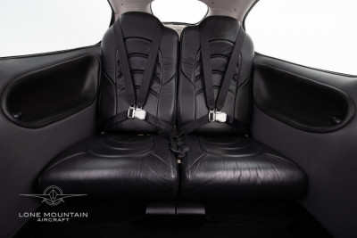 2004 Cirrus SR22 G2: 