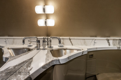 1998 Bombardier Challenger 604: 