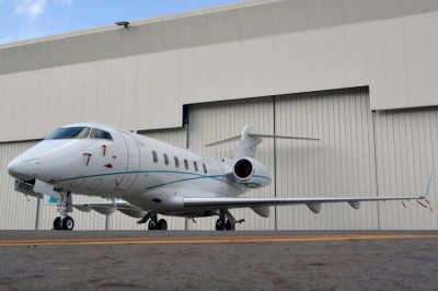 2012 Bombardier Challenger 300: 