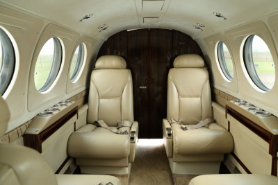 2011 Beechcraft King Air 250: Aft Cabin