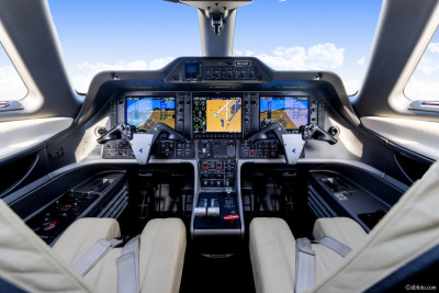 2009 Embraer Phenom 100: 