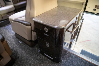 2010 Bombardier Learjet 40XR: 