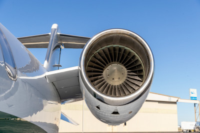 2010 Bombardier Learjet 40XR: 