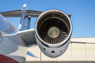 2010 Bombardier Learjet 40XR: 