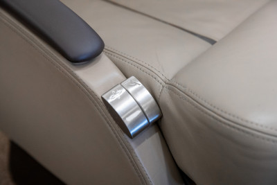 2010 Bombardier Learjet 40XR: 