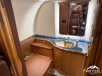 2005 Bombardier Learjet 45XR: 