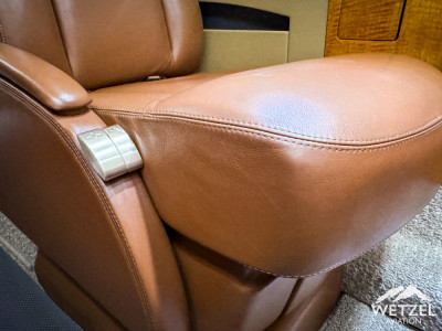 2005 Bombardier Learjet 45XR: 