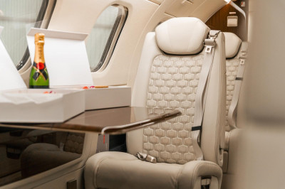 2024 Embraer Phenom 300E: 