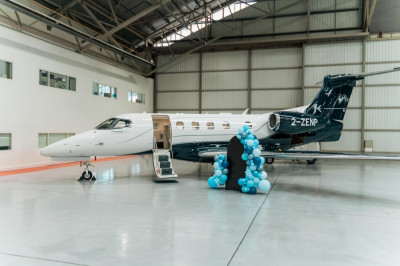2024 Embraer Phenom 300E: 
