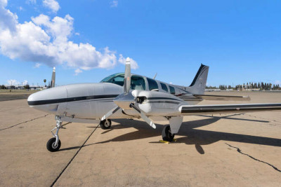 1999 Beechcraft Baron 58: 