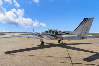 1999 Beechcraft Baron 58: 