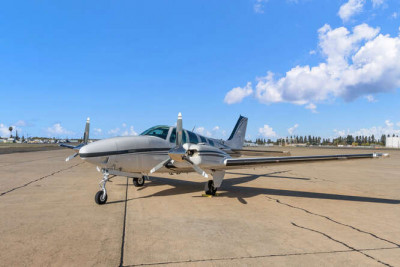 1999 Beechcraft Baron 58: 