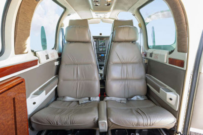 1999 Beechcraft Baron 58: 