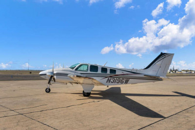 1999 Beechcraft Baron 58: 