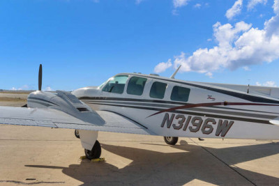 1999 Beechcraft Baron 58: 