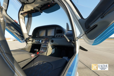 2006 Cirrus SR22 GTS: 