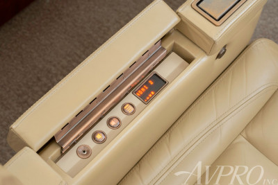 2009 Bombardier Challenger 605: 