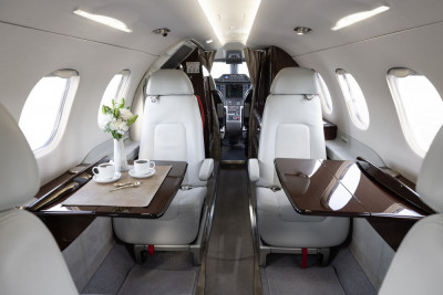 2014 Embraer Phenom 300: 