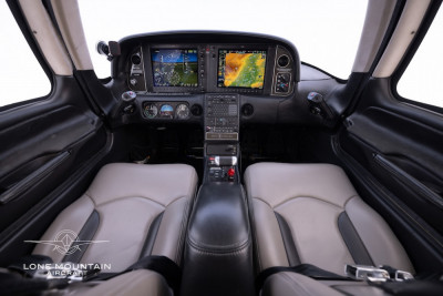 2010 Cirrus SR22 G3: 