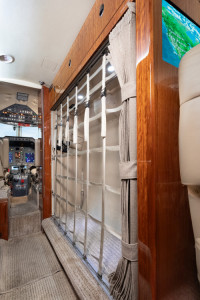 2007 Hawker 850XP: Forward Baggage Compartment