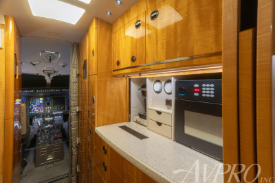 2009 Bombardier Challenger 300: 