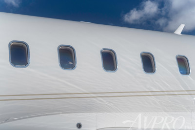 2009 Bombardier Challenger 300: 