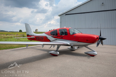 2019 Cirrus SR22T: 