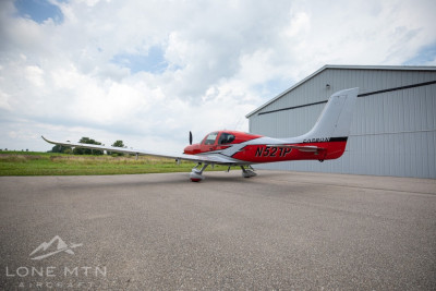 2019 Cirrus SR22T: 