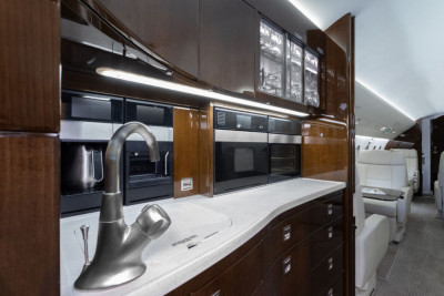 2019 Dassault Falcon 2000LXS: 