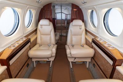 2004 Beechcraft King Air B200: 