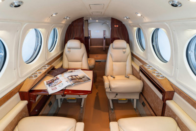 2004 Beechcraft King Air B200: 