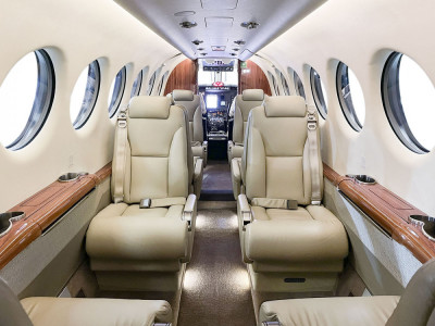 2014 Beechcraft King Air 350i: 