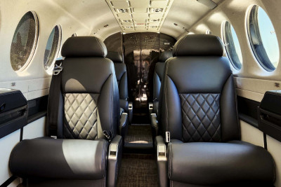 2004 Beechcraft King Air 350: 