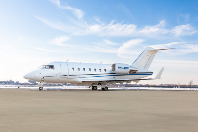 2008 Bombardier Challenger 605: Exterior