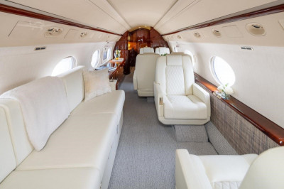 2001 Gulfstream G-IV SP: 