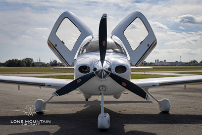 2004 Cirrus SR22 GTS: 