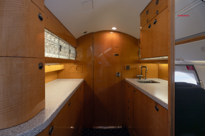 2001 Gulfstream G-IV SP: 