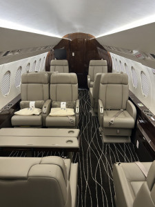 2009 Dassault Falcon 2000LX: 