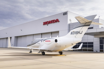2017 Honda HondaJet APMG S: 
