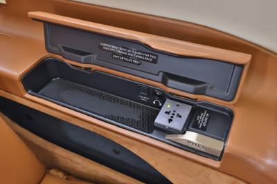 2015 Embraer Phenom 300: 