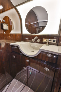 2013 Bombardier Challenger 300: 