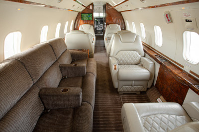 2009 Bombardier Challenger 300: 