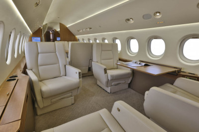 1988 Dassault Falcon 900B: 