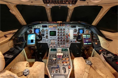 1988 Dassault Falcon 900B: 