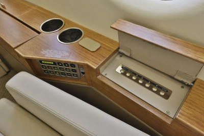 1988 Dassault Falcon 900B: 