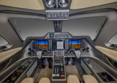 2009 Embraer Phenom 100: 